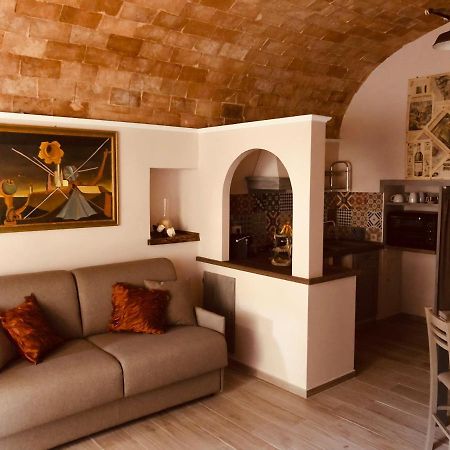 Fronte Duomo Apartman Tarquinia Kültér fotó